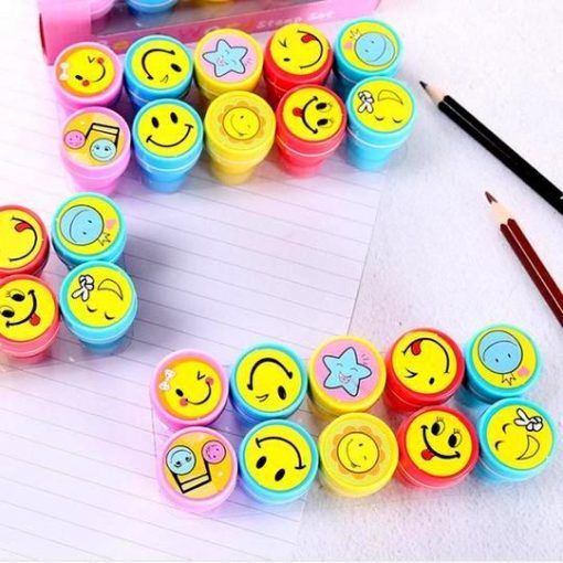 Smiling Faces DIY Painting Decoration Stamper Inbuilt Ink